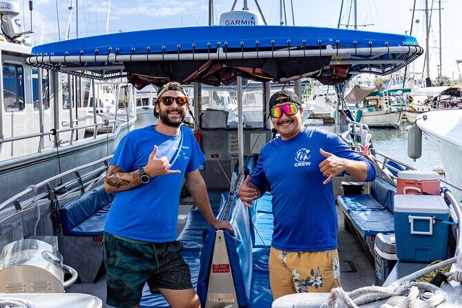 4 Hour Big Island Dolphin Watch Boat Tour, Snorkeling & BBQ Lunch - Boat Comfort and Small-Group Pace on the KIBOU