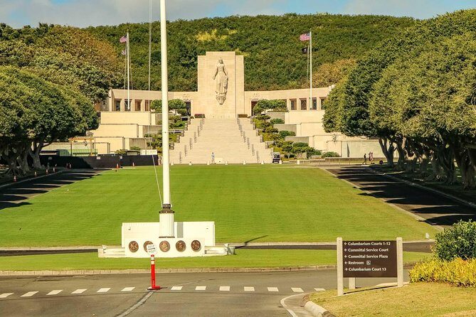 Best Of Oahu: Private Tour with Movie and Boat Tour USS Arizona Memorial - Stop 3: Oahu Grand Circle Island for 5+ hours of choose-your-own-day