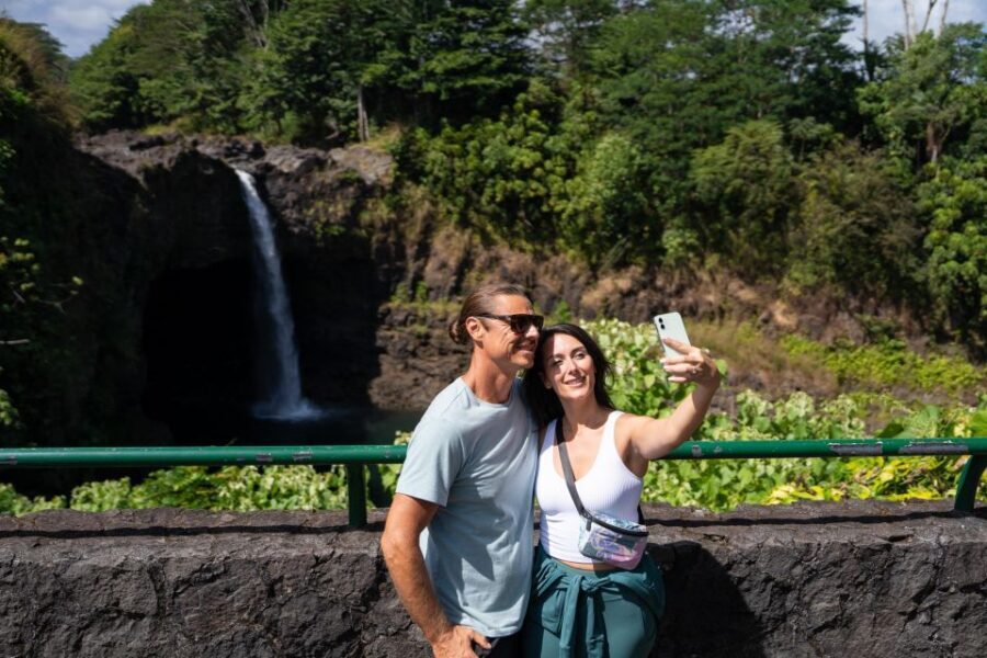 Big Island: Coffee, Black Sand, Volcano and Waterfall Tour - Kona Coffee Living History Farm: breakfast plus a real tasting