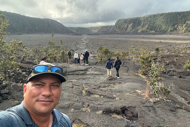 Big Island in a Day-Explore Volcanoes, Waterfalls, Beaches & more - A Full-Day Big Island Sampler: From Kona Coffee Roots to Hilo Waterfalls