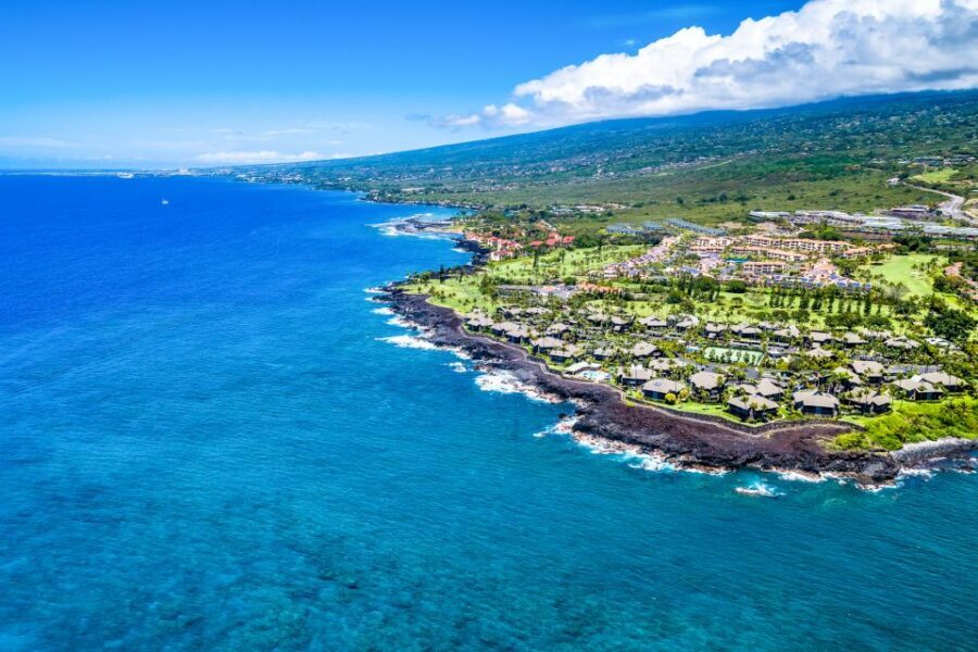 Big Island: Luxury Catamaran Trip along the Kona Coast - Lunch onboard: a real break with views still happening