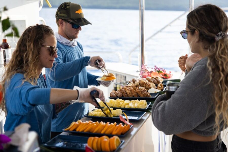 Big Island: Morning Snorkel Sail to Captain Cook's Monument - Key things that make this snorkel trip worth your time