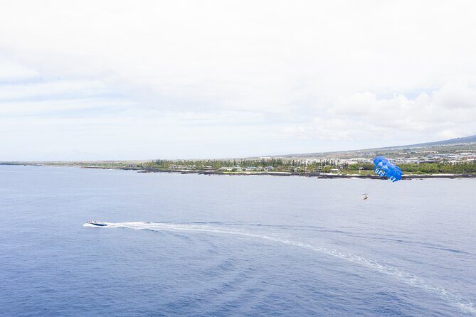 Big Island Parasailing Experience - Kona Parasailing that starts and ends on the boat