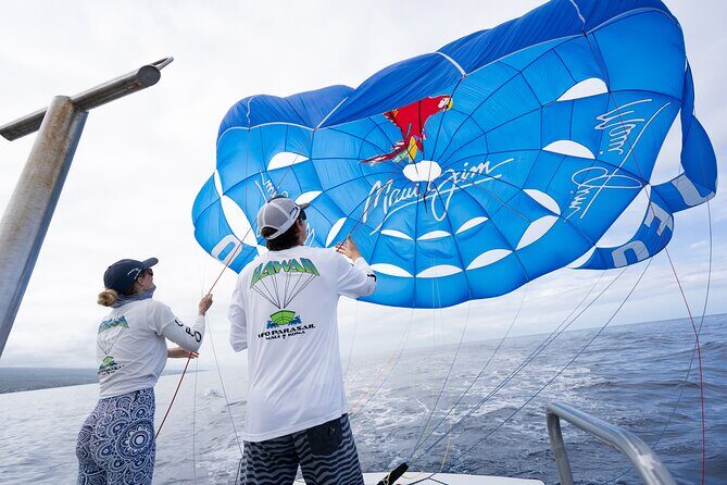 Big Island Parasailing Experience - From Courtyard by Marriott to the straps: how the day runs