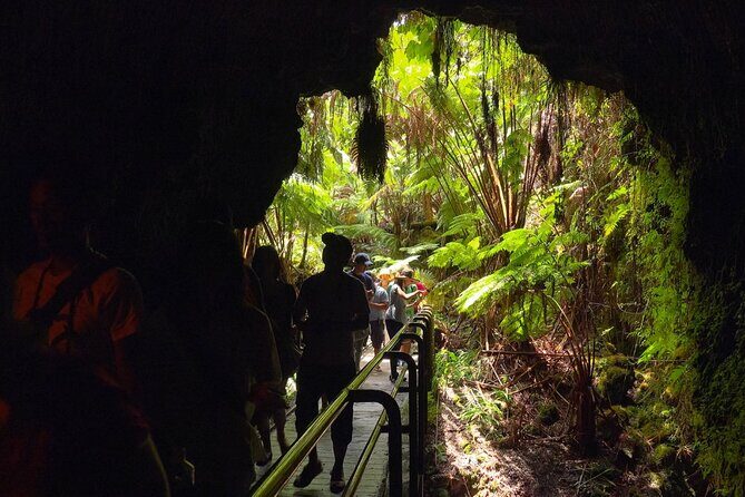 Big Island Scenic Tour: Volcano HiloTown Waterfalls Beach & Lunch - Key things to know before you go