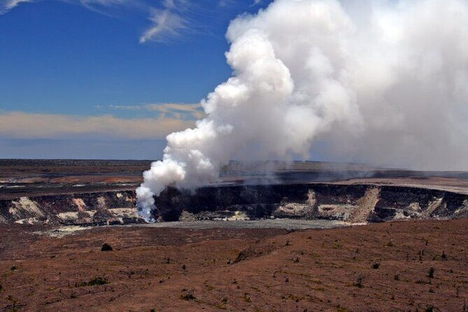 Big Island Scenic Tour: Volcano HiloTown Waterfalls Beach & Lunch - Kilauea first: Hawaii Volcanoes National Park in one action-packed morning