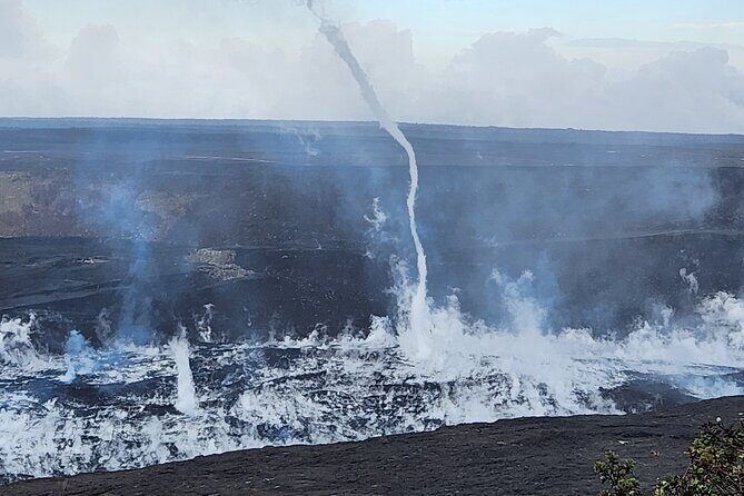 Big Island Waterfalls, Blacksand Beaches, Lava Tubes & Volcanoes - Rainbow Falls + Liliʻuokalani Gardens: Waterfalls, Banyan Energy, and Tide-Pool Bridges