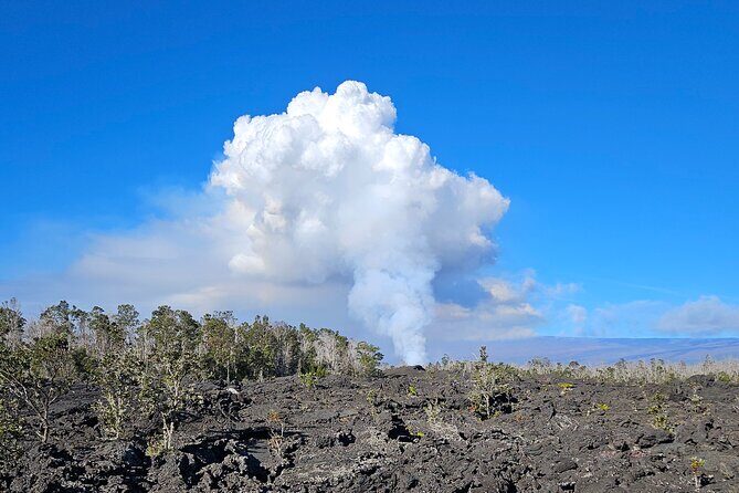 Big Island Waterfalls, Blacksand Beaches, Lava Tubes & Volcanoes - Pickup, Timing, and What 6–7 Hours Feels Like
