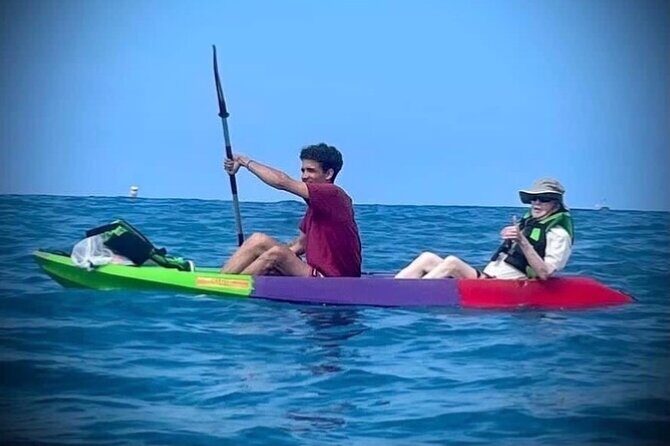 Clear Bottom Kayak Rentals in Kailua-Kona - When Waves Show Up: Kayak Stability, Splash, and Comfort