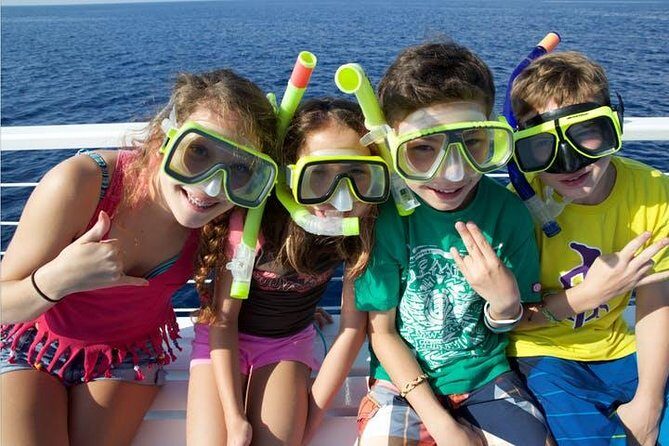Deluxe Snorkel & Dolphin Watch Aboard a Luxury Catamaran from Kailua-Kona - A Luxury Catamaran Day That Balances Wildlife and Comfort