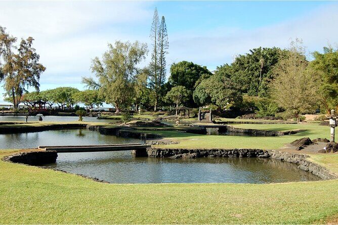 From Big island Hilo Private Volcanoes and Waterfalls Tour - Banyan Drive and Liliʻuokalani Gardens: Hilo’s Two-Act Opening