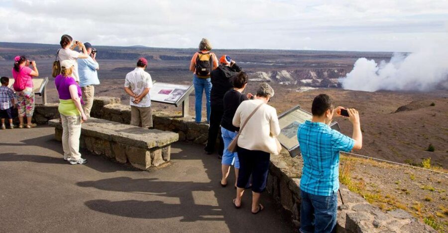 From Big island-Volcanoes & waterfall tour in a small group - Rainbow Falls: A Classic Stop That Fits the Schedule