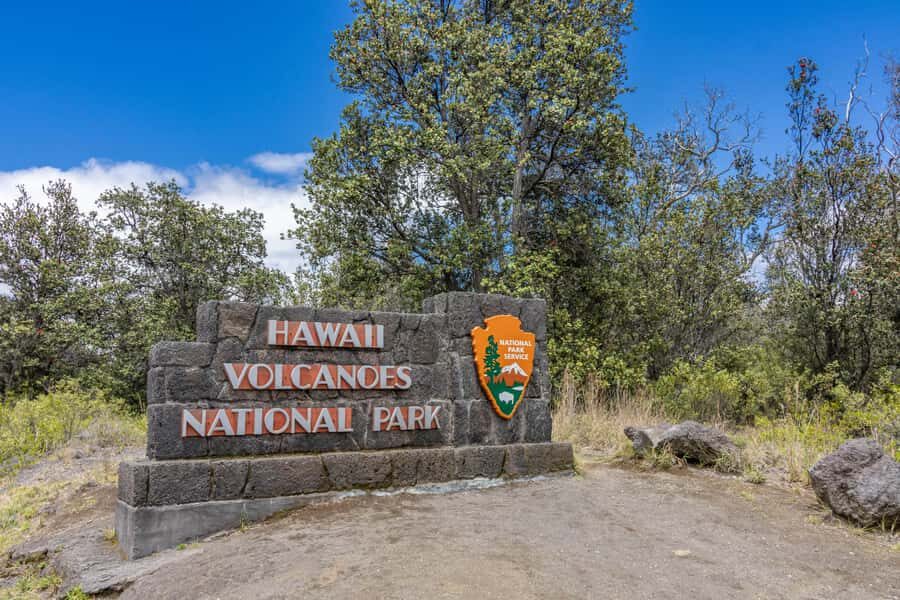 From Kailua-Kona: All-Inclusive Volcanoes National Park Tour - Steam Bluff, Chain of Craters Road, and the feeling of being close