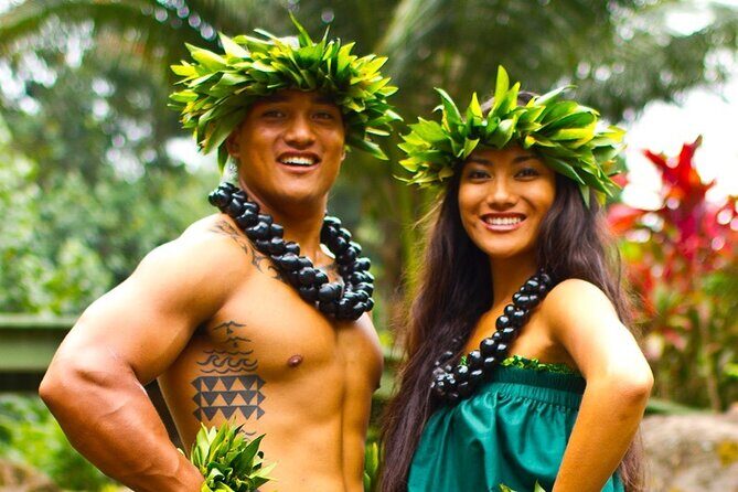 Hawaii Loa Luau on the Big Island - The main show: Hawai‘i Loa’s Pacific journey, told through performance