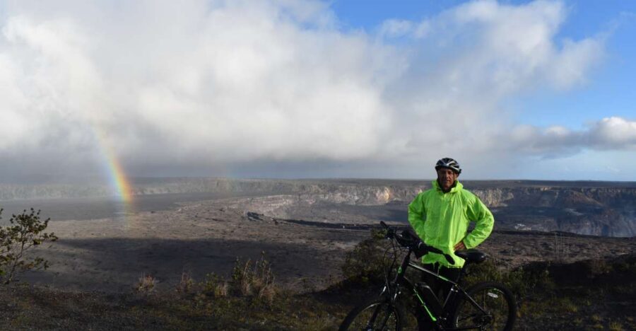Hawaii: Volcanoes National Park E-Bike Rental and GPS Audio - Two wheels, one erupting volcano: why this e-bike tour works
