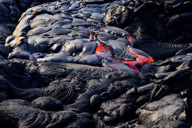 Hawaii Volcanoes NP: Private Kilauea Eruption Insights Tour - A private Kīlauea day that saves your energy and sharpens your eyes