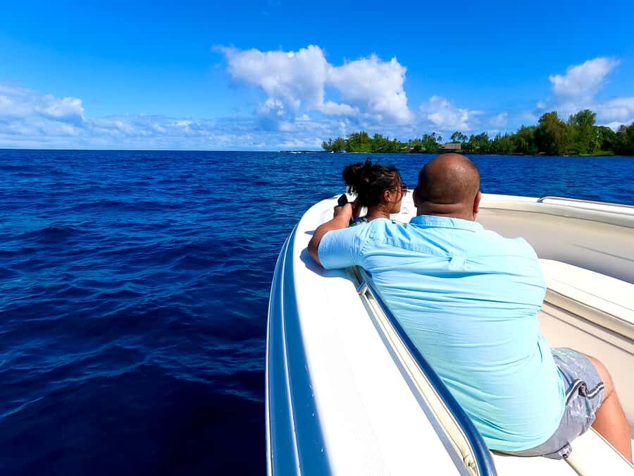 Hilo: Humpback Whale-Watching Cruise with Snacks and Drinks - The Boat Ride Setup: Why This 35-Foot Scarab Makes Sense