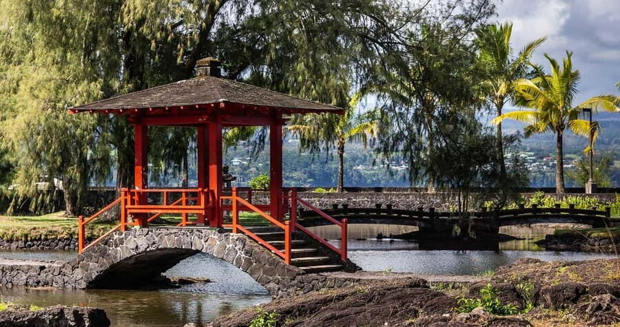 Hilo: Kilauea Fissure 8 Hiking, Volcanoes and Waterfalls - Hilo Discovery: Classic Town Stops Before the Volcano