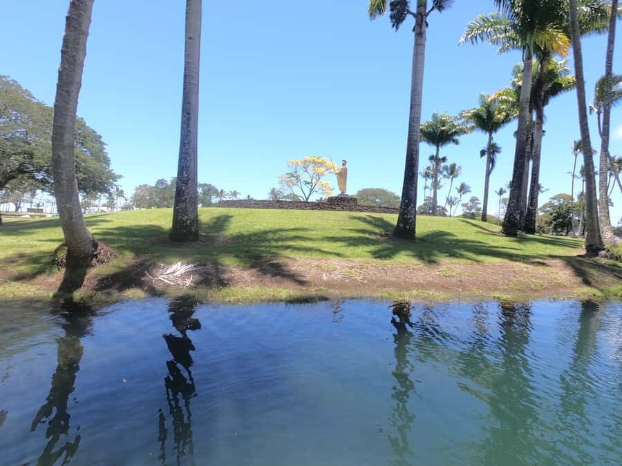 Hilo: Wailoa River to King Kamehameha Guided Kayaking Tour - Passing the Dragon-Arched Bridges and Wildlife Along the Way