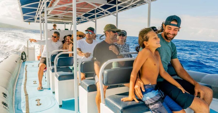Kailua-Kona: Big Island Morning Snorkeling Tour with Lunch - In-water snorkel guide: the difference between ok and great