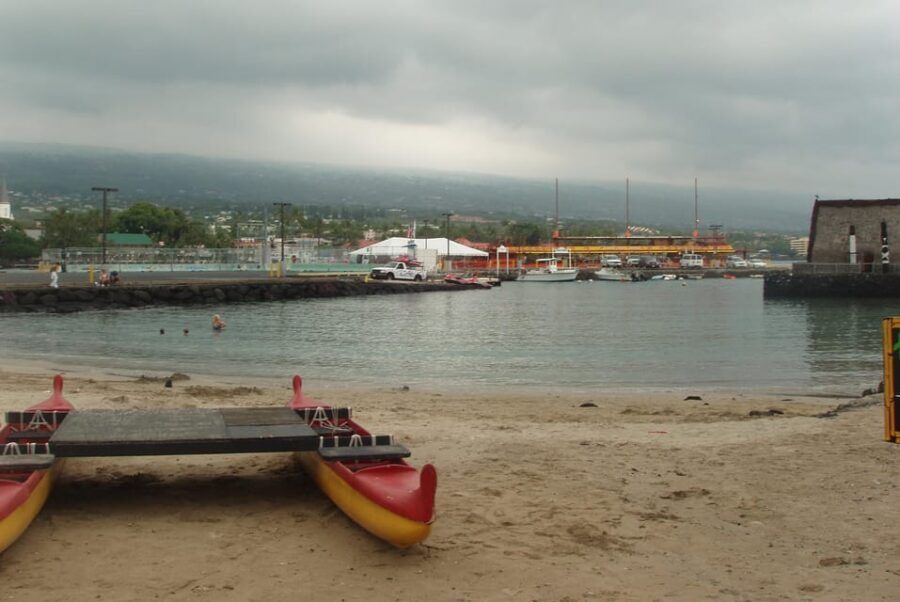 Kailua-Kona: Haunted History Ghost Walking Tour - Moku‘aikaua Church: first Christian church, old and new miracle stories