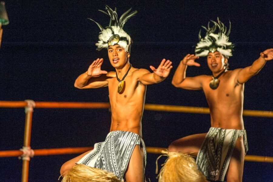 Kailua-Kona: Voyagers of the Pacific Luau with Buffet Dinner - Key things to know before you go
