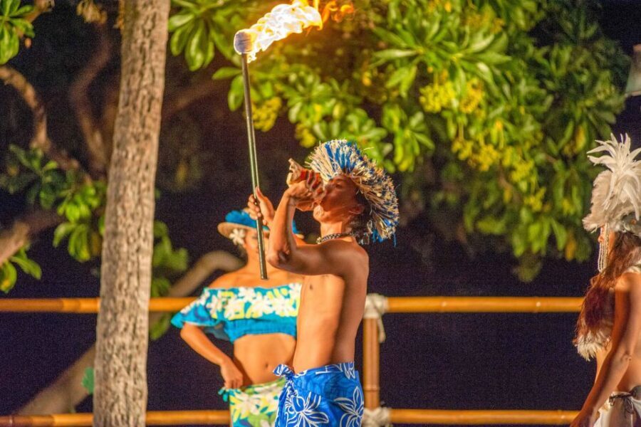 Kailua-Kona: Voyagers of the Pacific Luau with Buffet Dinner - The main event: Voyagers of the Pacific and the arc of the show