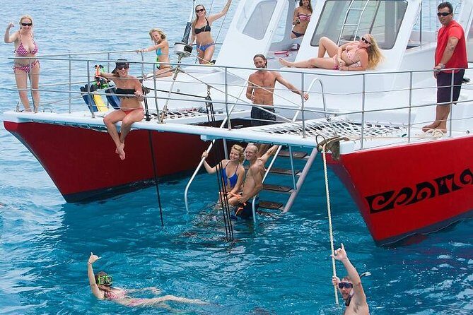 Kealakekua Bay (Captain Cook Monument) Snorkel and Sail Adventure - Kealakekua Bay: why this Captain Cook snorkel stop is so loved