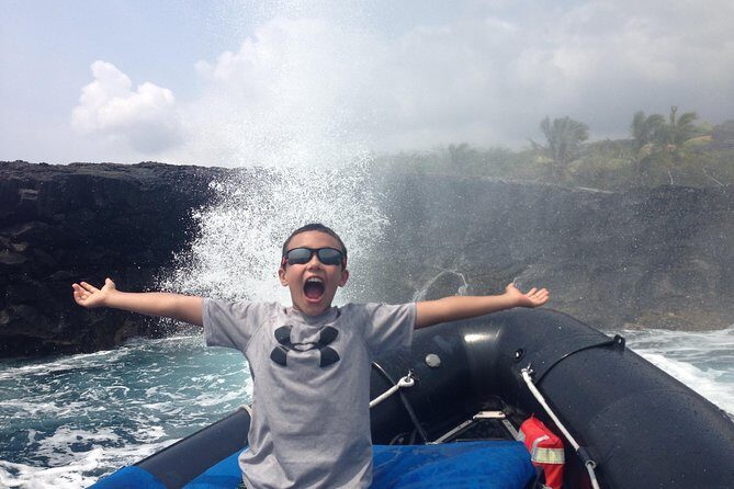 Kealakekua Bay Snorkeling Tour - 4 hour Kona Zodiac Adventure - Sea caves, lava tubes, and Hawaii’s geology—read it off the shoreline