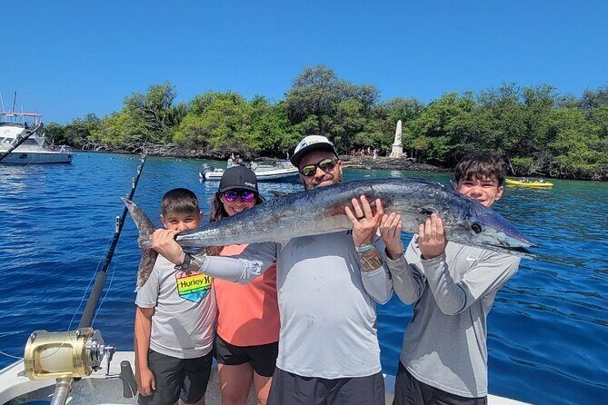 Kona - 5 Hours Private Fishing Charter in Kailua-Kona - Meeting at Manta Adventures and settling in fast