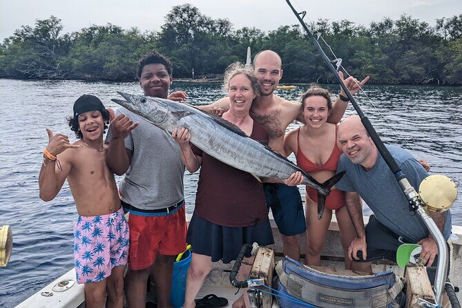 Kona - 6 Hour Private Fishing Charter Kona, Hawaii - The Boat Feel: Privacy, Pace, and What Guides Add