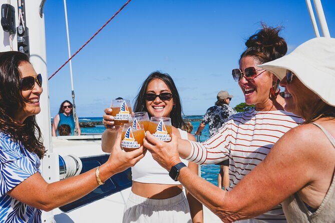Kona Deluxe Catamaran Whale Watch - How the cruise works: sailing between Kona and Honokohau