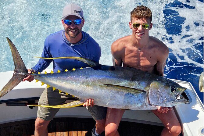 Kona Hawaii Deep Sea Fishing Escapade on the Bite Me 6 - Kona sportfishing that feels like fishing, not a tour