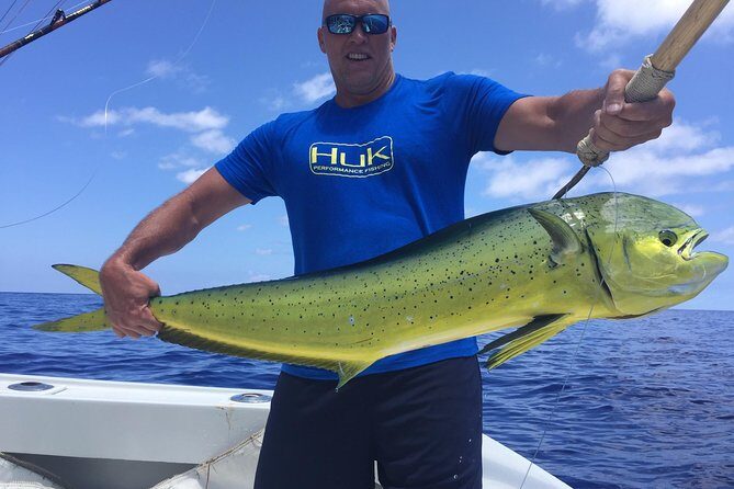 Kona Hawaii Deep Sea Fishing experience on the Bite Me 4 - Price and group value: is $861.70 per group worth it?
