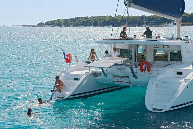 Kona Luxury Catamaran Yacht Snorkel & Sail - Honokohau Harbor Check-In and What the Morning Really Looks Like