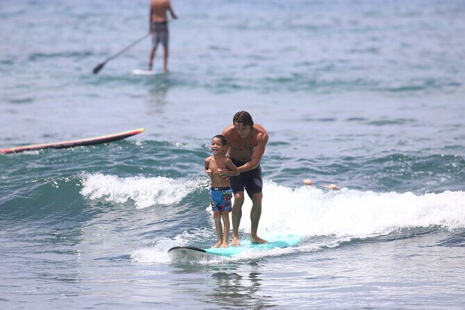 Kona Surf Lesson in Kahaluu - In the Water: Pop-Up, Etiquette, and Safety (Not Just Standing Up)