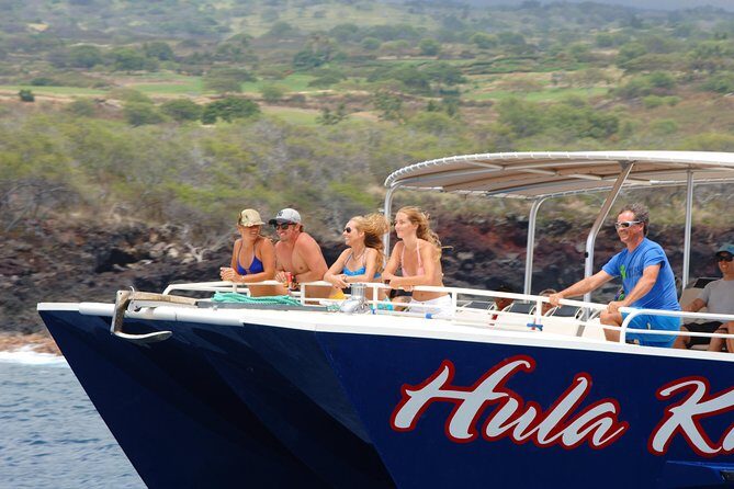 Luxury Kona Coast Snorkel Tour Including Lunch - Turtle Rock in Pali Kaholo: black sand, green sea turtles, and coral contrast