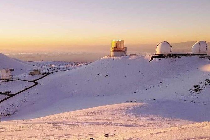 Mauna Kea Arnott's Adventures - What I’d Pack for a Mauna Kea Night (Because It’s Cold)