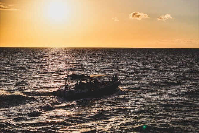 Mauna Kea Signature Sunset Coastline Cruise - Key Points Worth Knowing Before You Sail