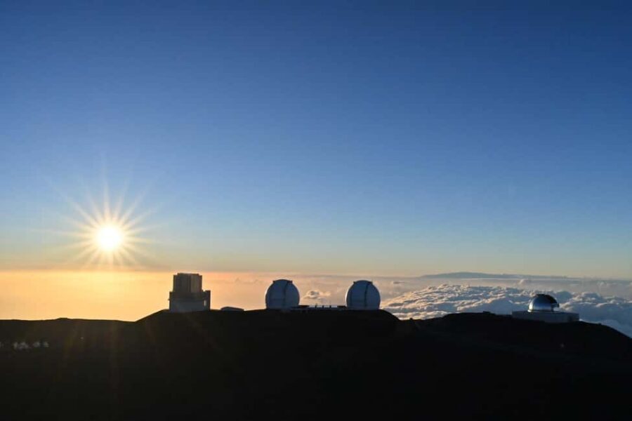 MaunaKea Summit SUNSET and Star Tour with Photo - Pickup, visitor-center acclimation, and getting properly dressed