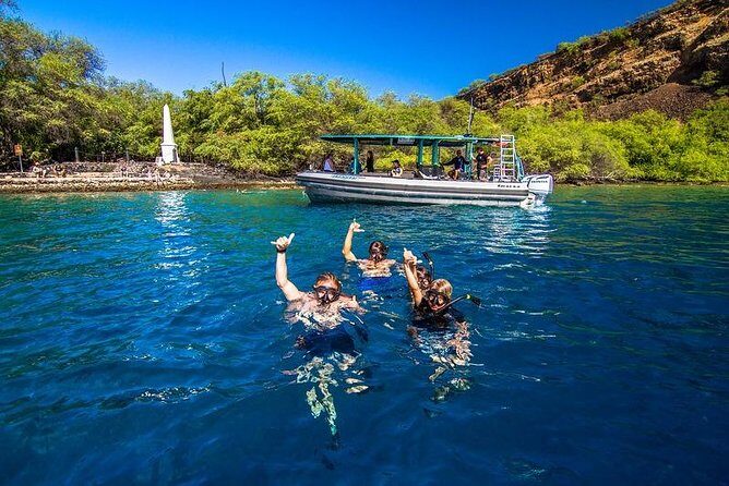 Premium Kona Coast Morning Snorkel - Covered boat comfort and small-group feel