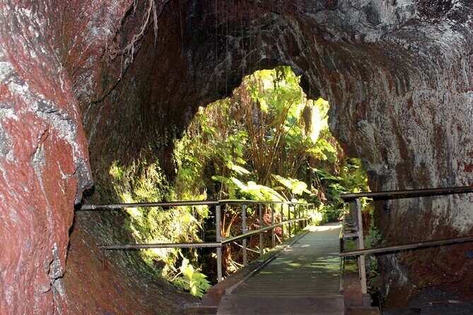 Private Tour: Experience Active Kilauea Volcano & Hilo Rainbow Falls - The “active volcano” part: Hawaii Volcanoes National Park