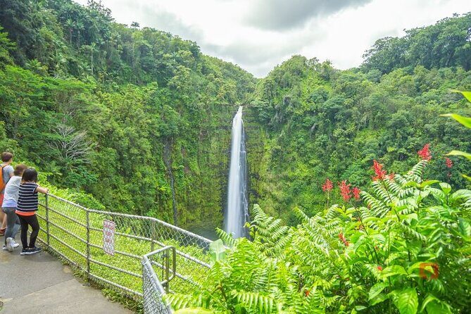 Self-Guided Audio Driving Tour in Big Island - North-coast towns and dry-country viewpoints: Hawi, Kapaau, Pololu