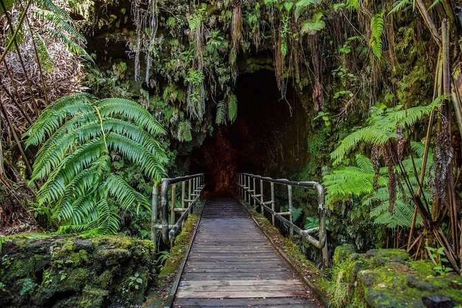 Small Group Big Island Twilight Volcano and Stargazing Tour - Key Things You’ll Notice on This Tour