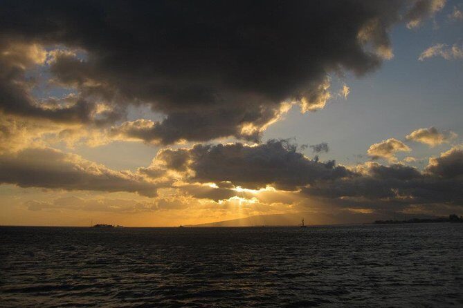 Waikoloa Signature Catamaran Sunset Sail - Timing Matters: Summer vs Winter Sunset Windows